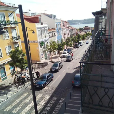 Retreat View Tagus River * Лісабон
